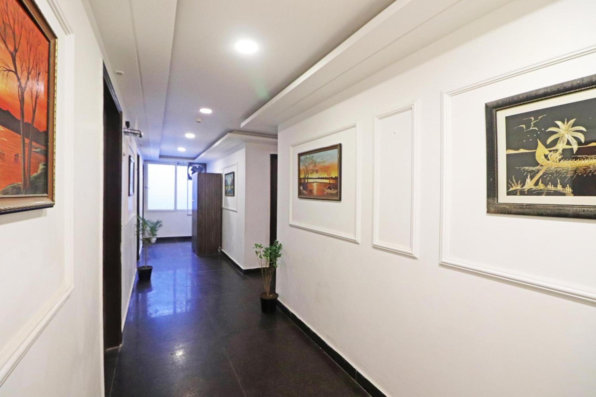 Hotel Mayda Prime Near Delhi Airport ニューデリー エクステリア 写真