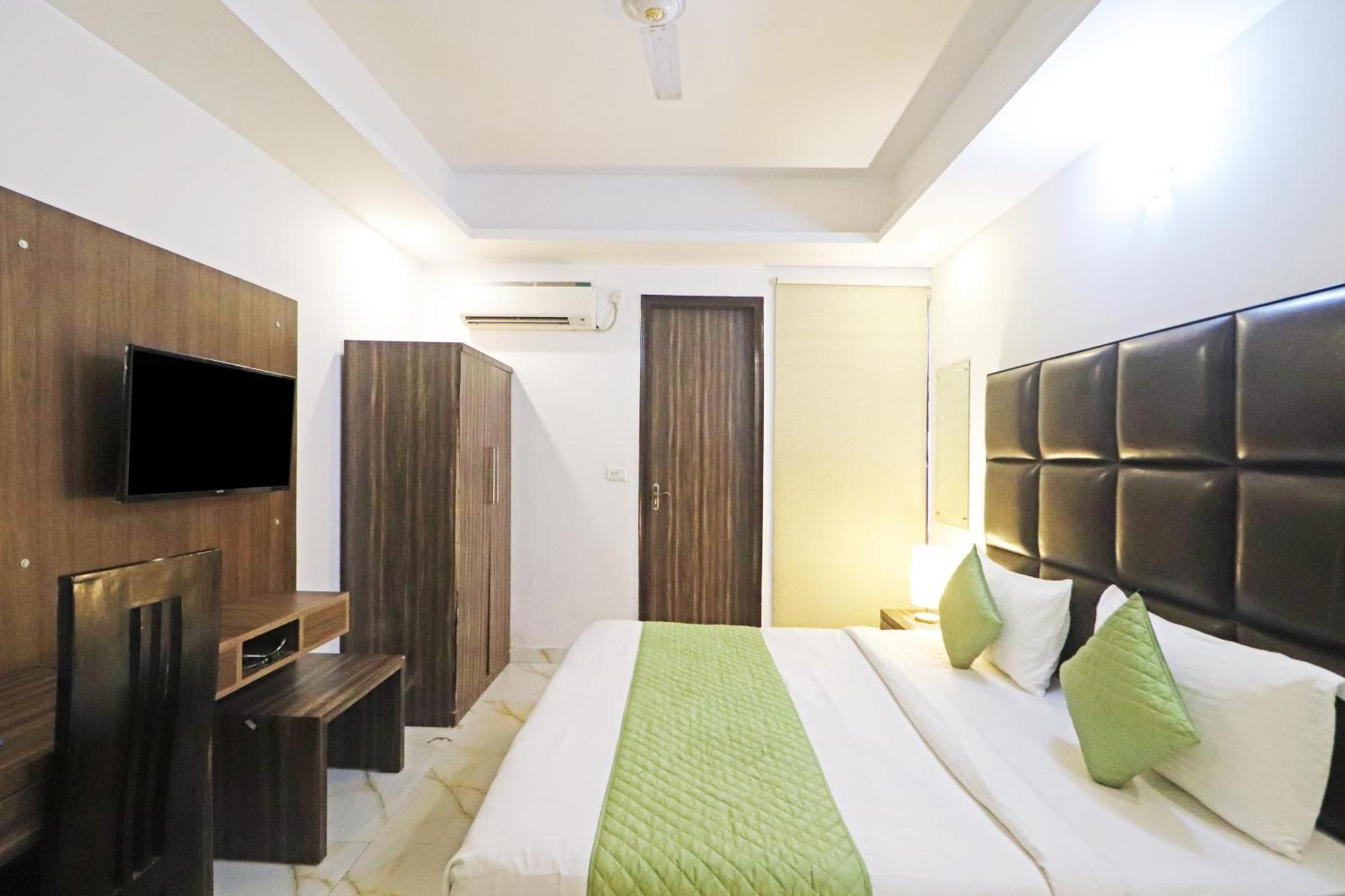Hotel Mayda Prime Near Delhi Airport ニューデリー エクステリア 写真