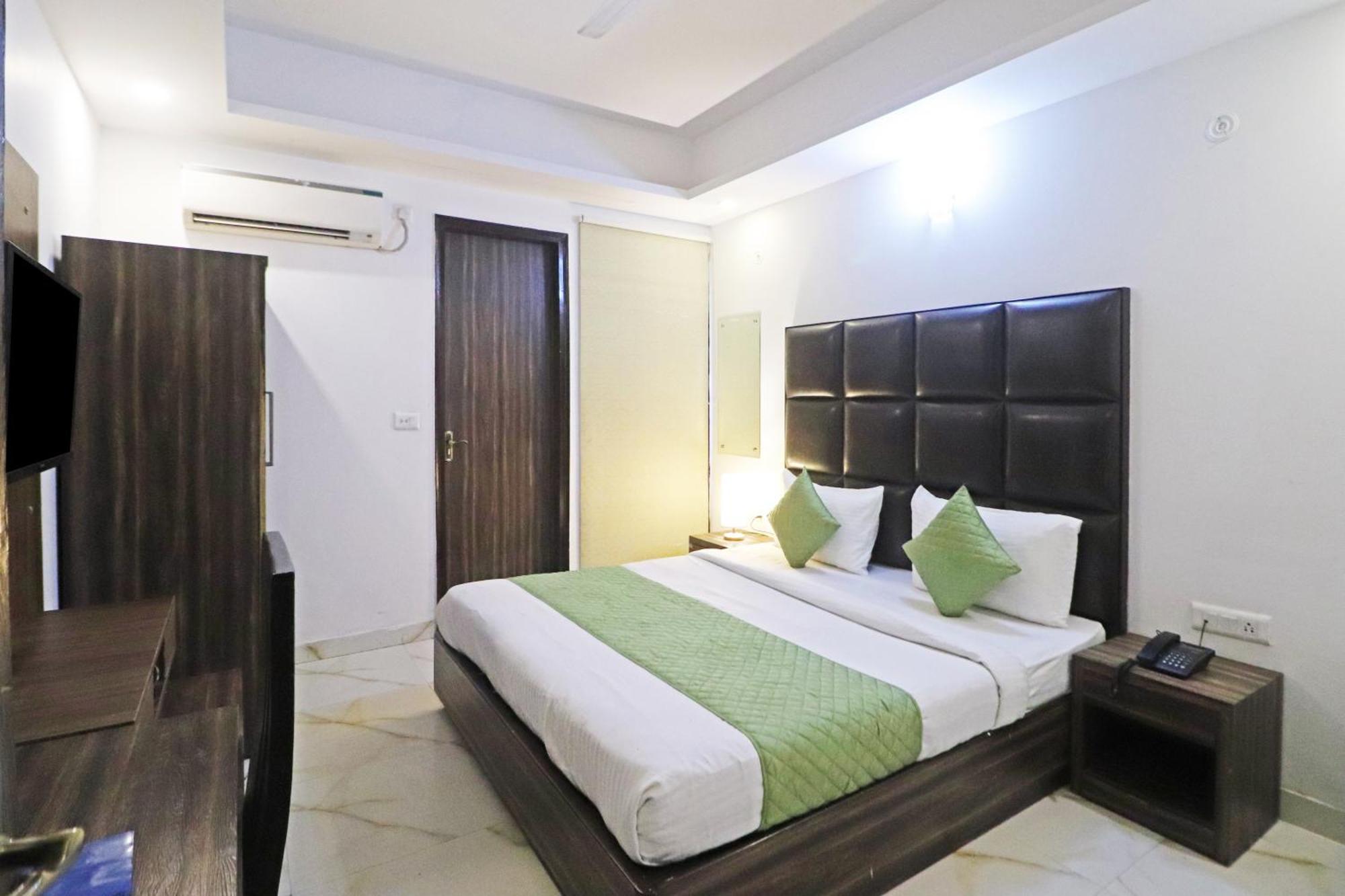 Hotel Mayda Prime Near Delhi Airport ニューデリー エクステリア 写真
