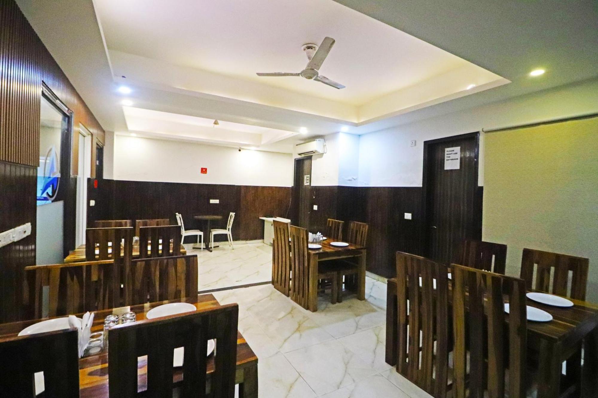 Hotel Mayda Prime Near Delhi Airport ニューデリー エクステリア 写真