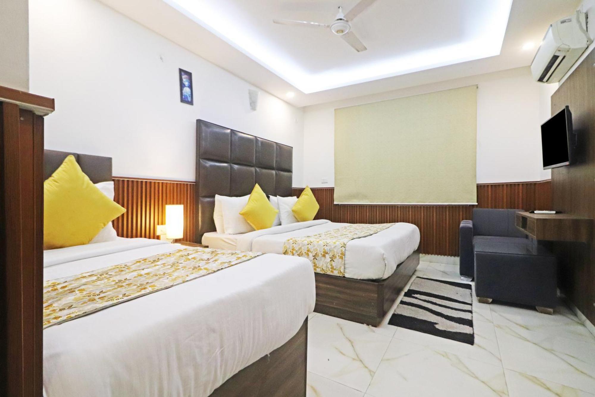 Hotel Mayda Prime Near Delhi Airport ニューデリー エクステリア 写真