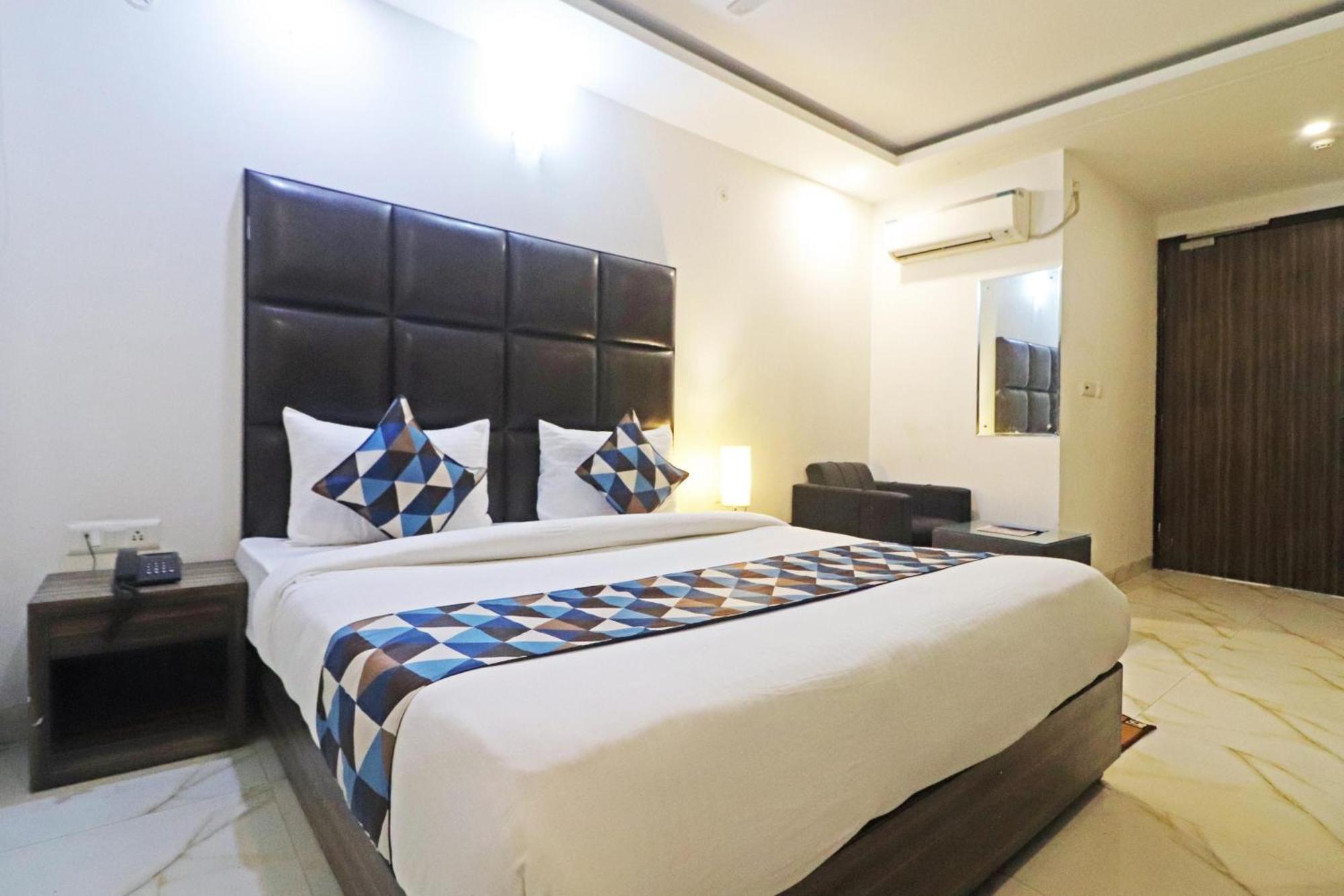 Hotel Mayda Prime Near Delhi Airport ニューデリー エクステリア 写真